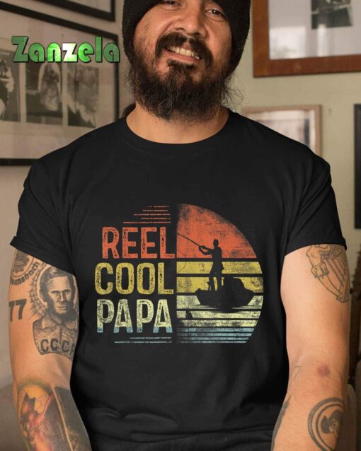 Reel Cool Papa Fishing Gifts Papa Birthday Vintage T-Shirt