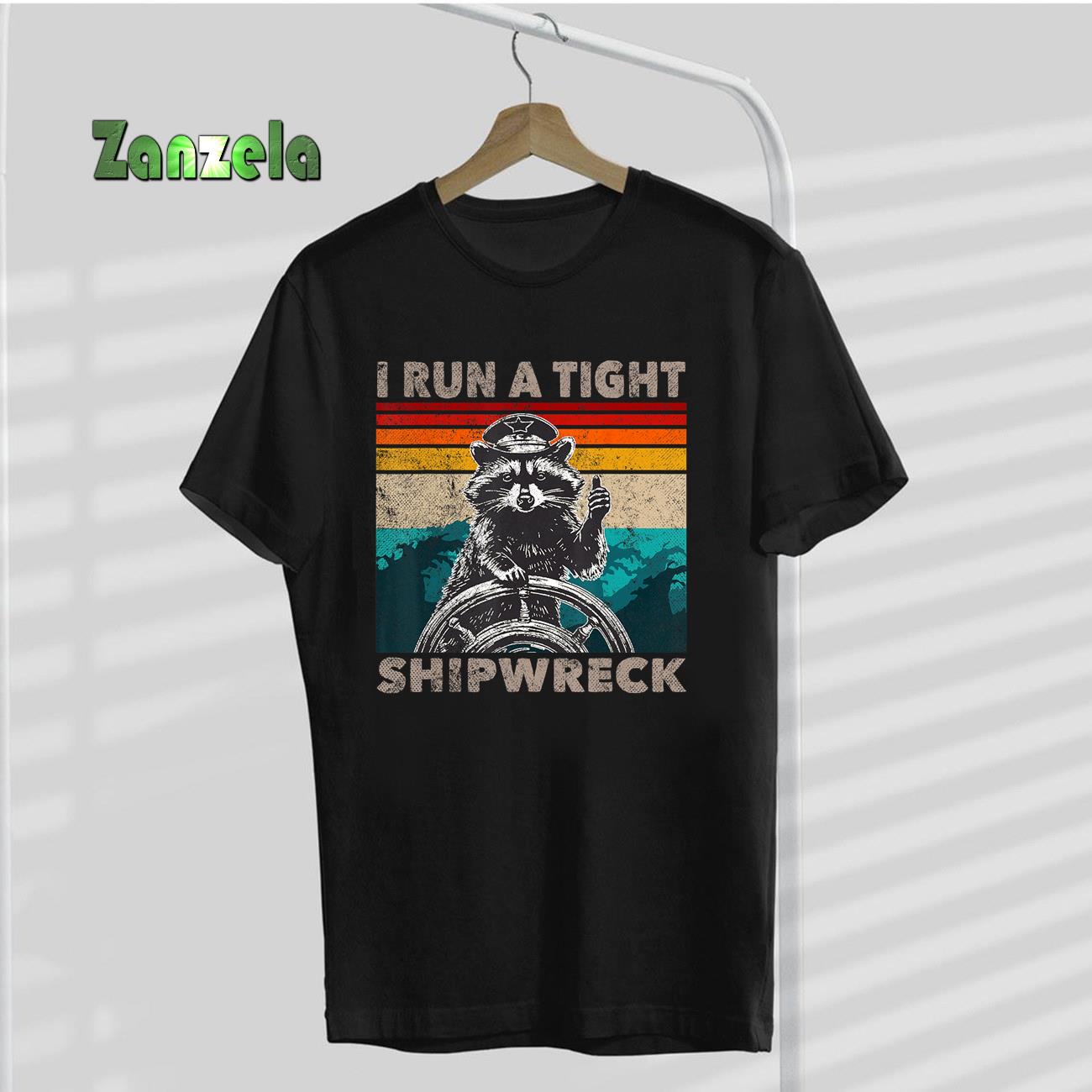 I Run A Tight Shipwreck Funny Raccoon Captain Vintage T-Shirt